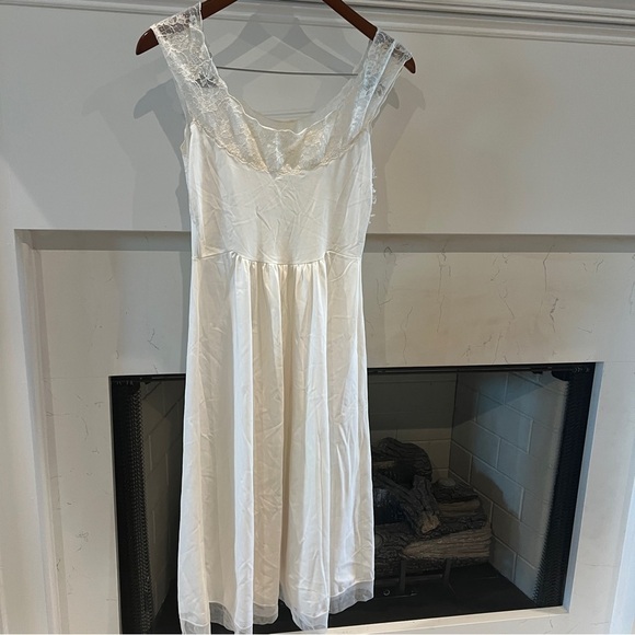 Vintage Vanity Fair Nightgown Ivory Nylon USA Sleeveless Bust 32, Small - Picture 6 of 7